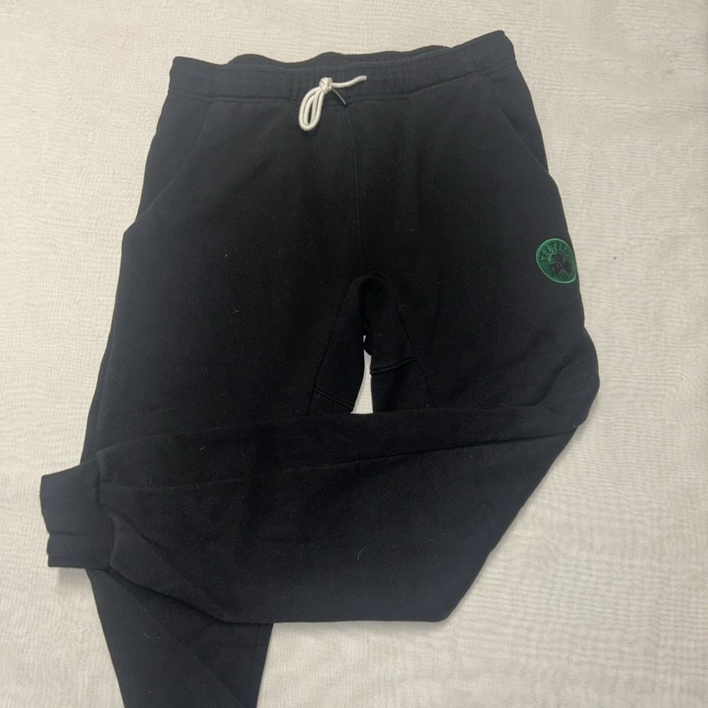 Boston Celtics NBA Basketball Joggers Black Logo Pant Medium - Picture 2 of 8